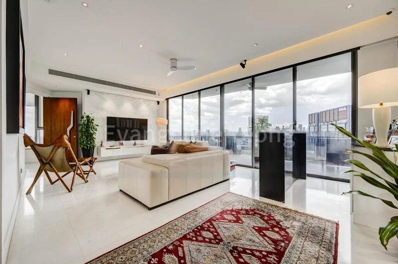 3 Bed Condo for Sale in  The Tate Residences - Image 3