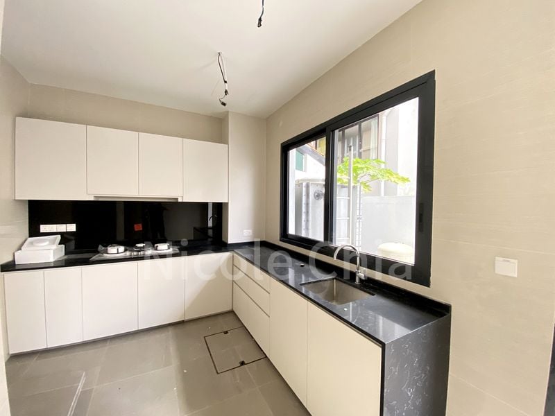 6 Bed Semi-Detached House (Landed) for Rent in  Seletar Hills Estate - Image 7