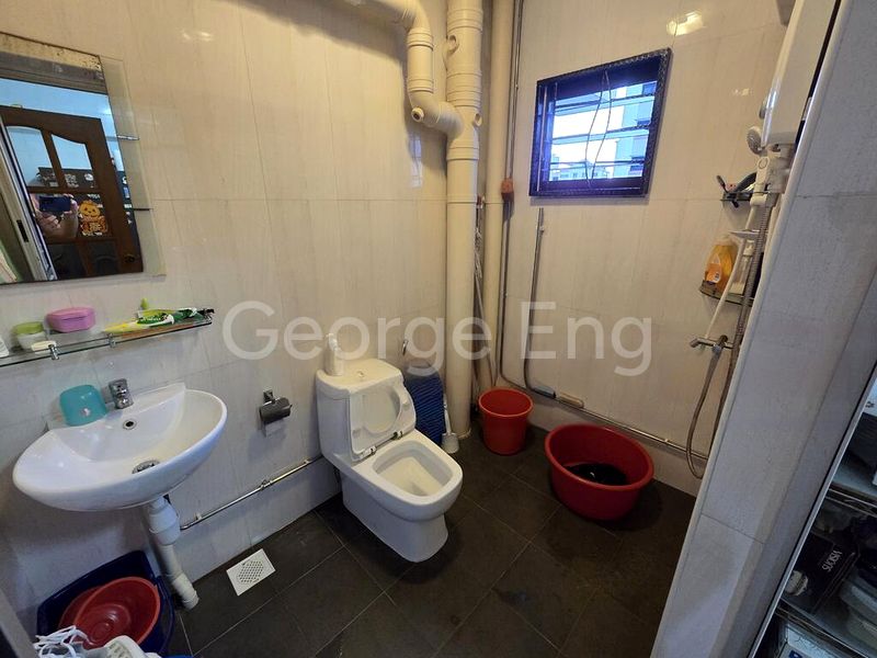 5 Room (5I) HDB for Sale in  121C Sengkang East Way - Image 3
