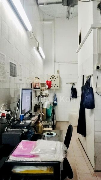 Light Industrial (B1) for Rent: Enterprise Centre - Image 14