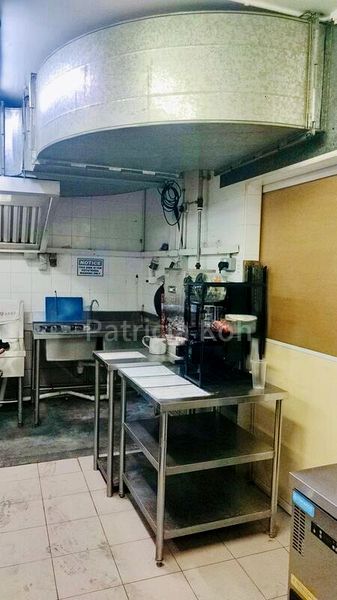 Light Industrial (B1) for Rent: Enterprise Centre - Image 11