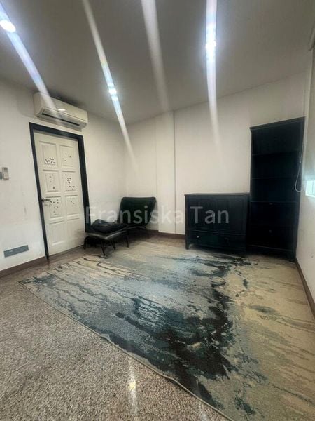 4+1 Bed Semi-Detached House (Landed) for Sale in  Chuan Garden - Image 7