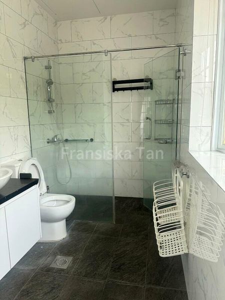 4+1 Bed Semi-Detached House (Landed) for Sale in  Chuan Garden - Image 12