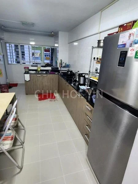 3 Room (3NG) HDB for Rent in  211 Ang Mo Kio Avenue 3 - Image 2