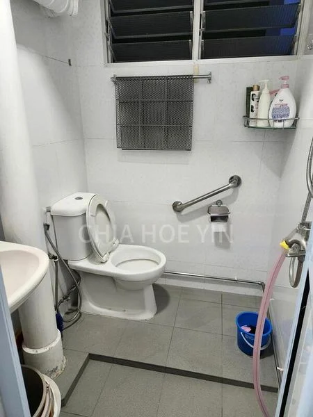3 Room (3NG) HDB for Rent in  211 Ang Mo Kio Avenue 3 - Image 5