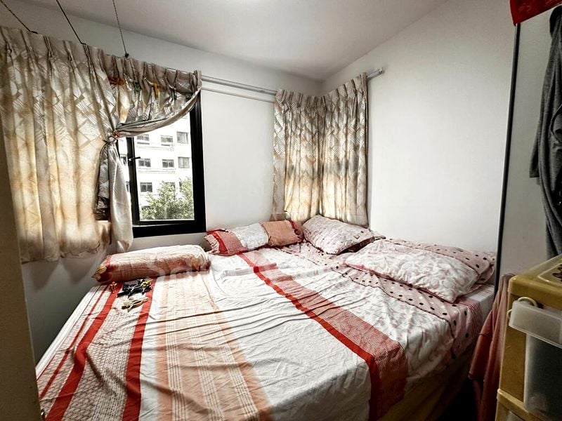 3 Room (3I) HDB for Sale in 214 Boon Lay Place - Image 6