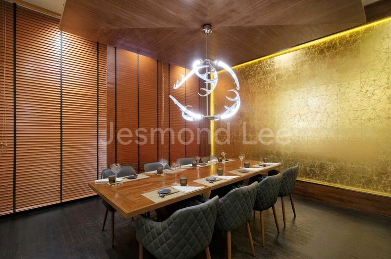 Shop / Shophouse for Rent: Beautiful, Renovated 3-Storey Shophouse with Attic (Full F&B License) - Image 2