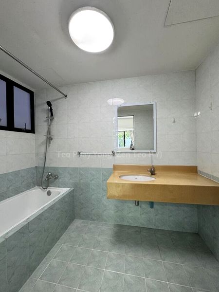 3 Bed Condo for Rent in  Mendon Spring - Image 5