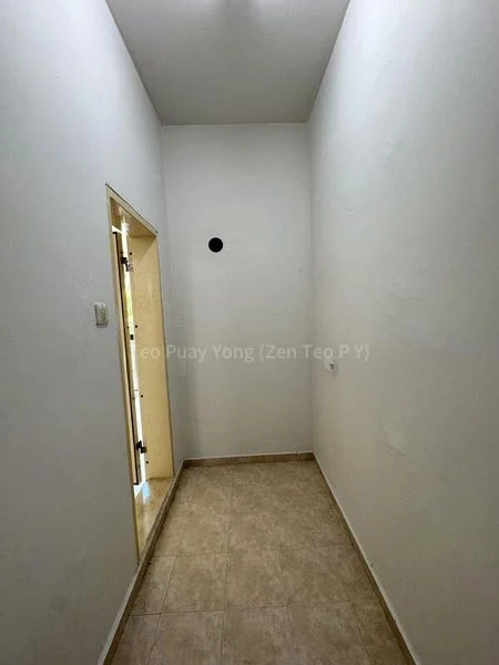 3 Bed Condo for Rent in  Mendon Spring - Image 1