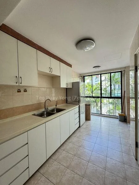 3 Bed Condo for Rent in  Mendon Spring - Image 7