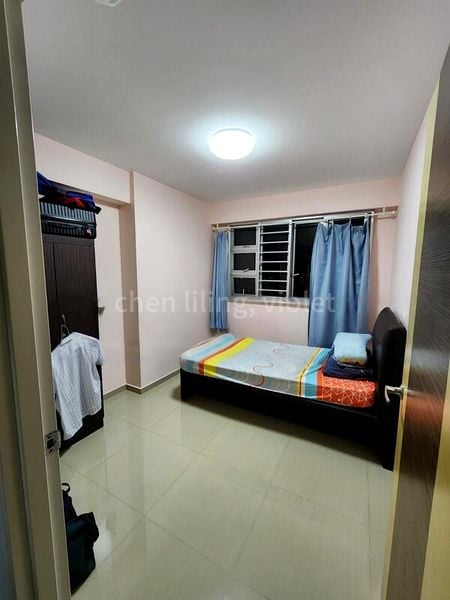 Room (HDB) for Rent in 185B Woodlands Street 13 - Image 2