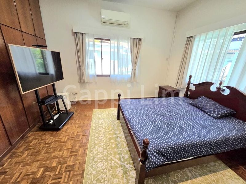 4 Bed Semi-Detached House (Landed) for Rent in  Grove Drive - Image 13