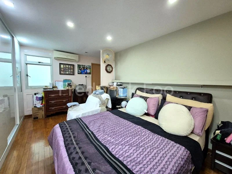 5 Room (5I) HDB for Sale in  176B Edgefield Plains - Image 4