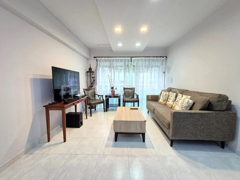 5 Room (5I) HDB for Sale in  176B Edgefield Plains - Image 1