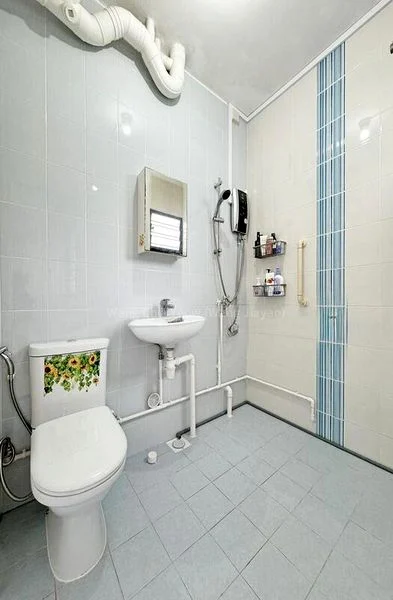 3 Room (3A) HDB for Sale in 291 Tampines Street 22 - Image 3