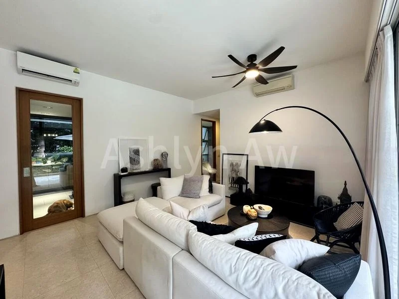 2 Bed Condo for Sale in  The Seafront On Meyer - Image 2