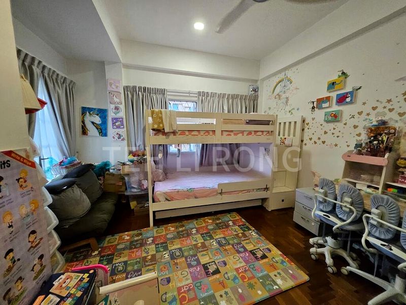 5 Bed Bungalow (Landed) for Sale in  Palm Drive - Image 1