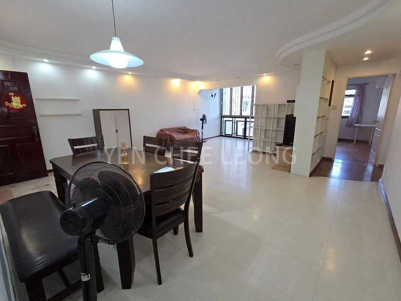 5 Room (5I) HDB for Rent in  200D Sengkang East Road - Image 2