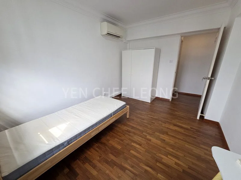 5 Room (5I) HDB for Rent in  200D Sengkang East Road - Image 10