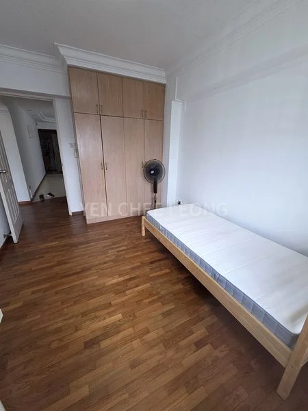 5 Room (5I) HDB for Rent in  200D Sengkang East Road - Image 8