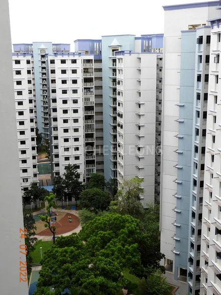 5 Room (5I) HDB for Rent in  200D Sengkang East Road - Image 12