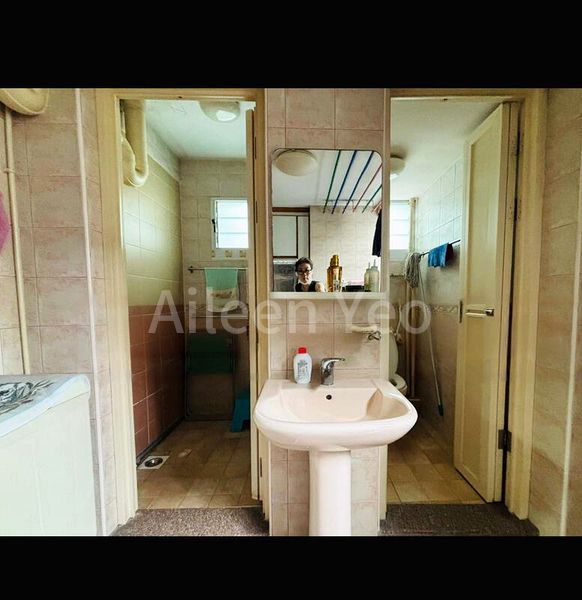 Common Room (HDB) for Rent in  168 Lorong 1 Toa Payoh - Image 4