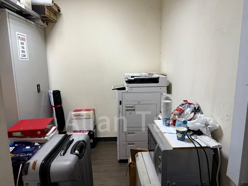 Shop / Shophouse for Sale in  High Street Centre - Image 2