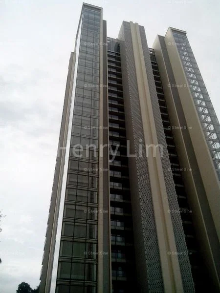 3 Bed Apartment (Condo) for Sale in Reignwood Hamilton Scotts - Image 1