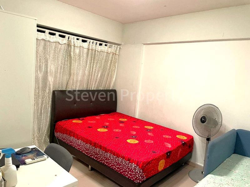 Common Room (HDB) for Rent in  510B Wellington Circle - Image 4