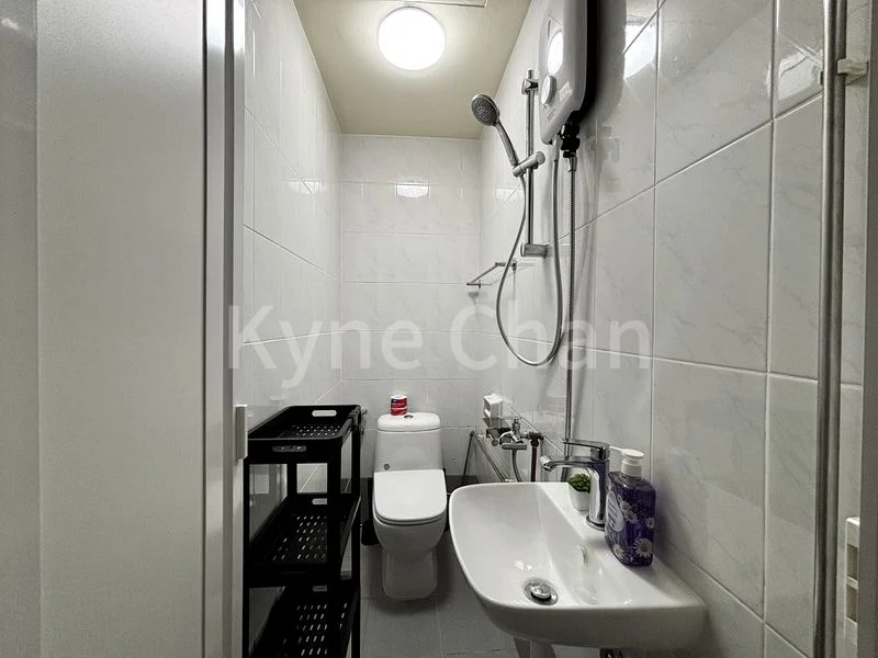 Common Room (Condo) for Rent in Parc Oasis - Image 3