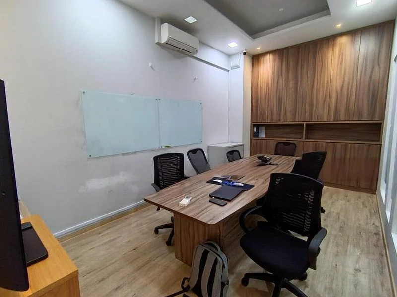 Light Industrial (B1) for Sale: Nordcom I - Image 2