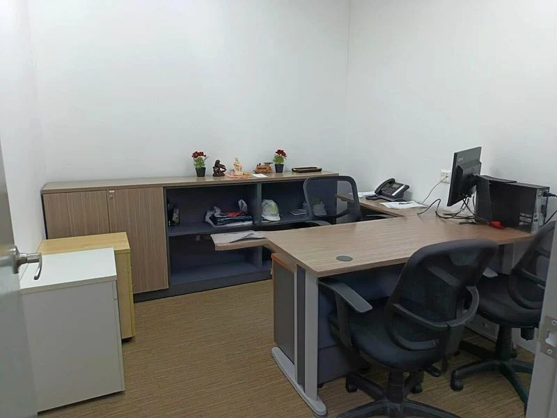 Light Industrial (B1) for Sale: Nordcom I - Image 3