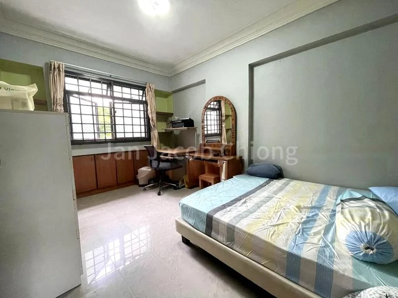 Room (HDB) for Rent in  186C Rivervale Drive - Image 1