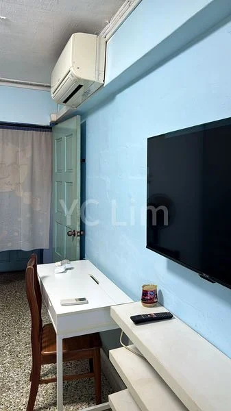 Common Room (HDB) for Rent in  472 Ang Mo Kio Avenue 10 - Image 4