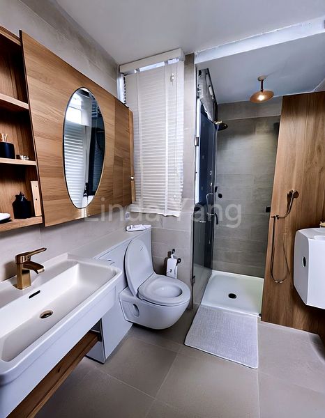 2 Bed Condo for Sale in  The Trilinq - Image 12