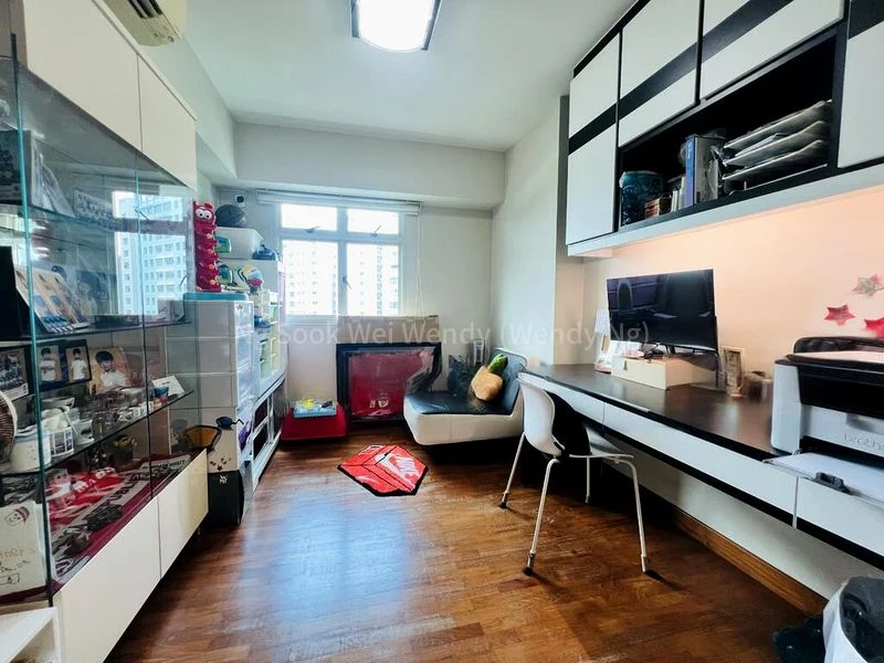 5 Room (5A) HDB for Sale in  647 Punggol Central - Image 12