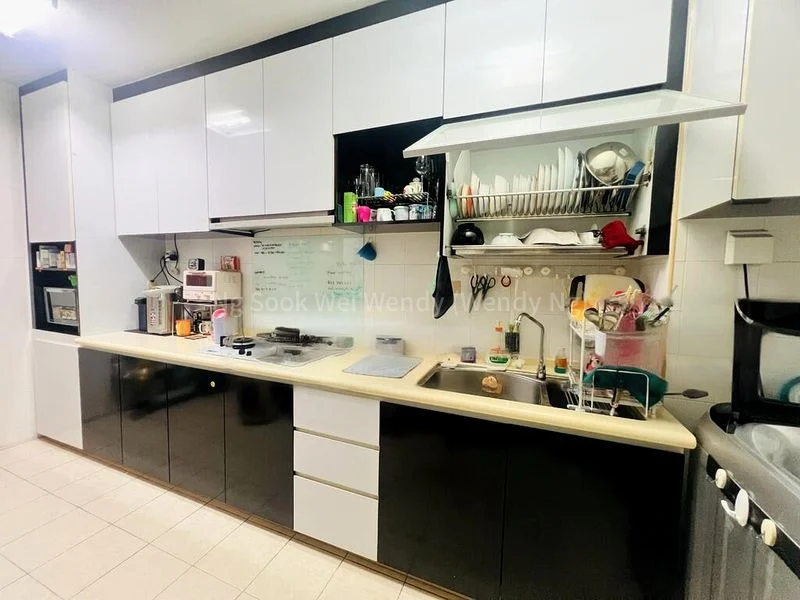 5 Room (5A) HDB for Sale in  647 Punggol Central - Image 8