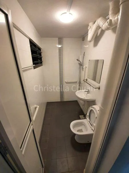 4 Room (4A) HDB for Rent in  521 Hougang Avenue 6 - Image 4