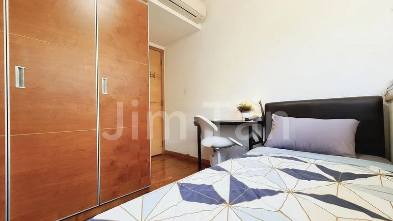 Common Room (Condo) for Rent in  Le Crescendo - Image 3