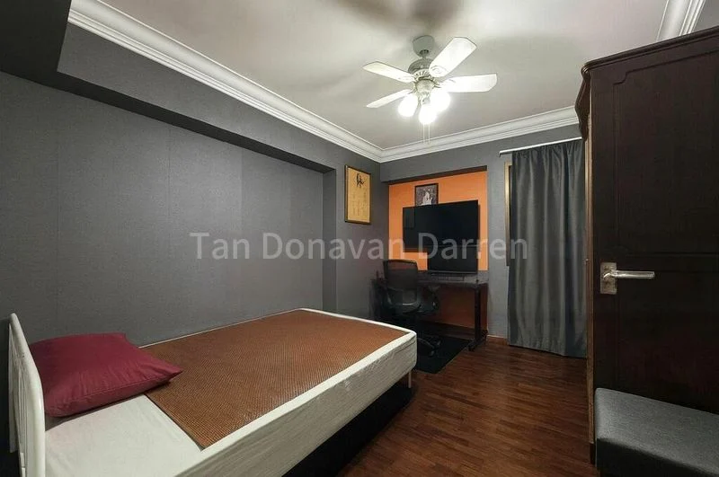 5 Room (5I) HDB for Sale in 405B Fernvale Lane - Image 3