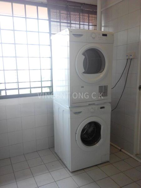 4 Bed Condo for Rent in  Parkway View - Image 3