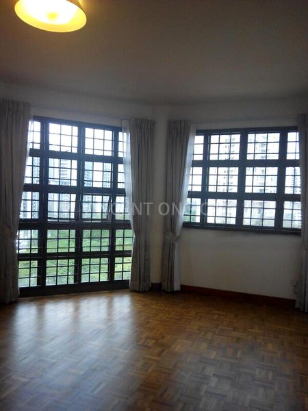 4 Bed Condo for Rent in  Parkway View - Image 4