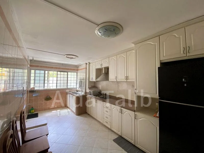 3 Room (3NG) HDB for Sale in  227 Tampines Street 23 - Image 1