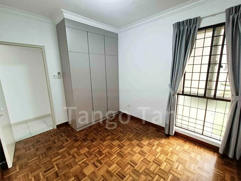 2 Bed Condo for Sale in  Bullion Park - Image 3