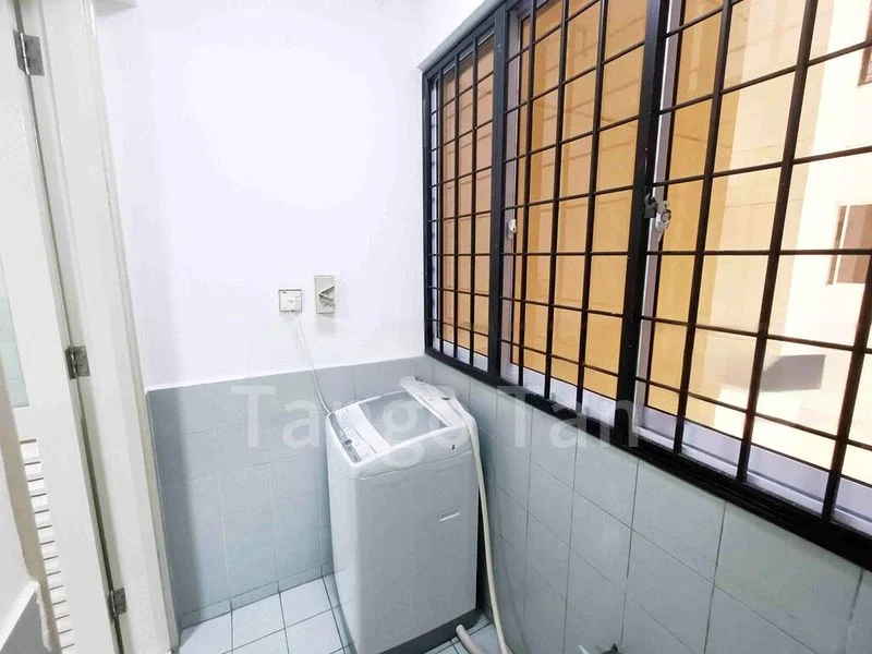 2 Bed Condo for Sale in  Bullion Park - Image 2