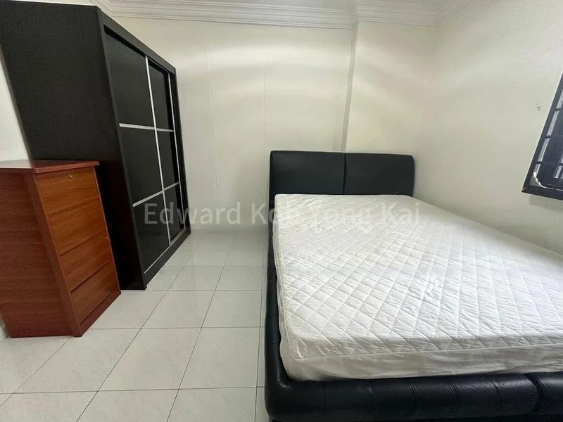 Common Room (HDB) for Rent in  359C Admiralty Drive - Image 2