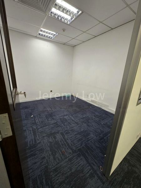 Office for Rent: Tong Eng Building - Image 2