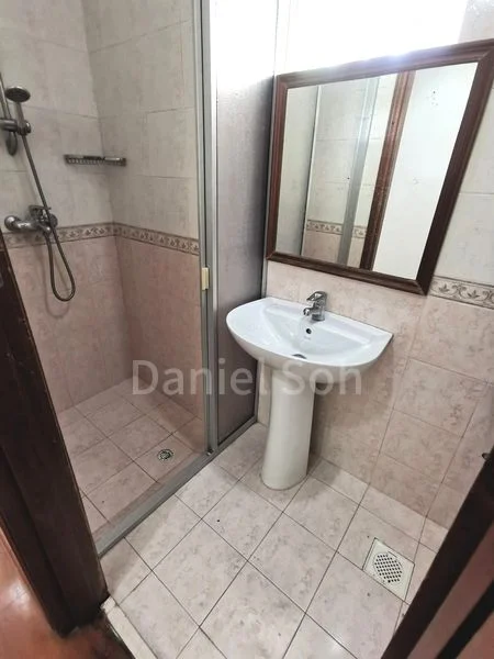 Master Room (Landed) for Rent in Lorong H Telok Kurau - Image 6