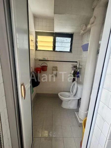 Common Room (HDB) for Rent in 572 Ang Mo Kio Avenue 3 - Image 4