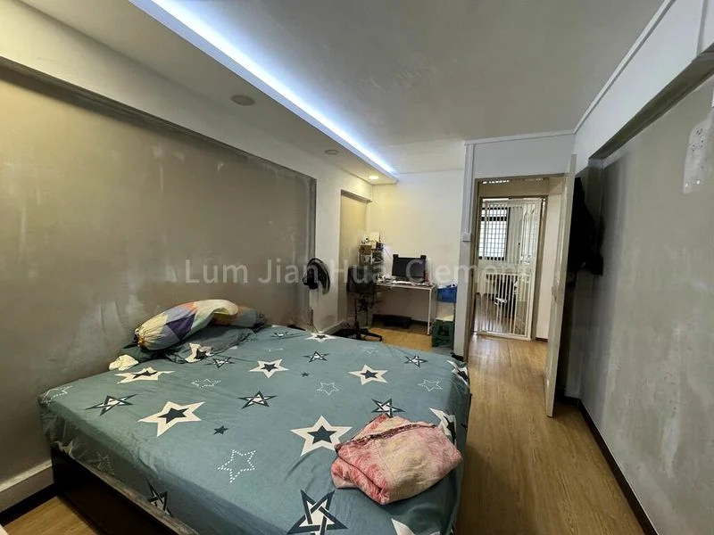 3 Room (3S) HDB for Sale in  684 Hougang Avenue 8 - Image 6